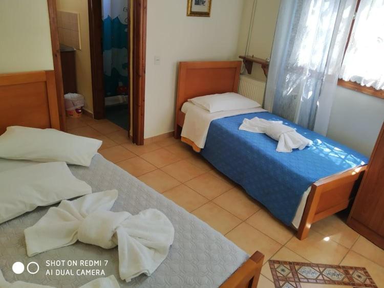 Menelaos Apartments ليفوكاسترو المظهر الخارجي الصورة