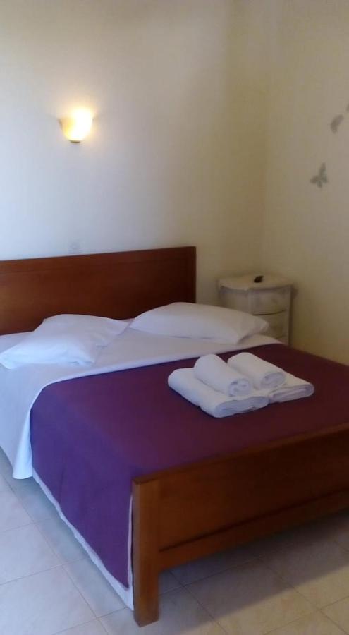 Menelaos Apartments ليفوكاسترو المظهر الخارجي الصورة