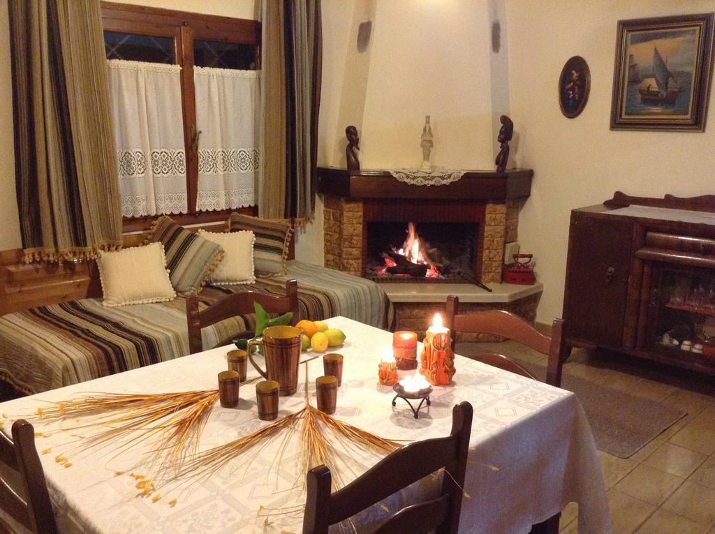 Menelaos Apartments ليفوكاسترو المظهر الخارجي الصورة