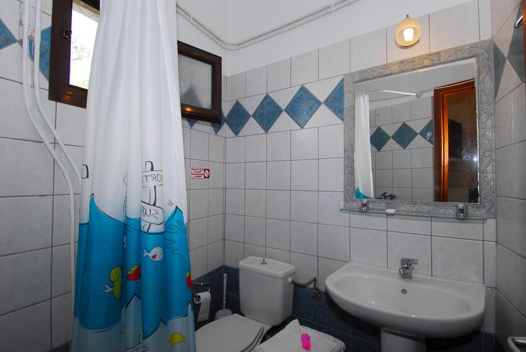Menelaos Apartments ليفوكاسترو المظهر الخارجي الصورة