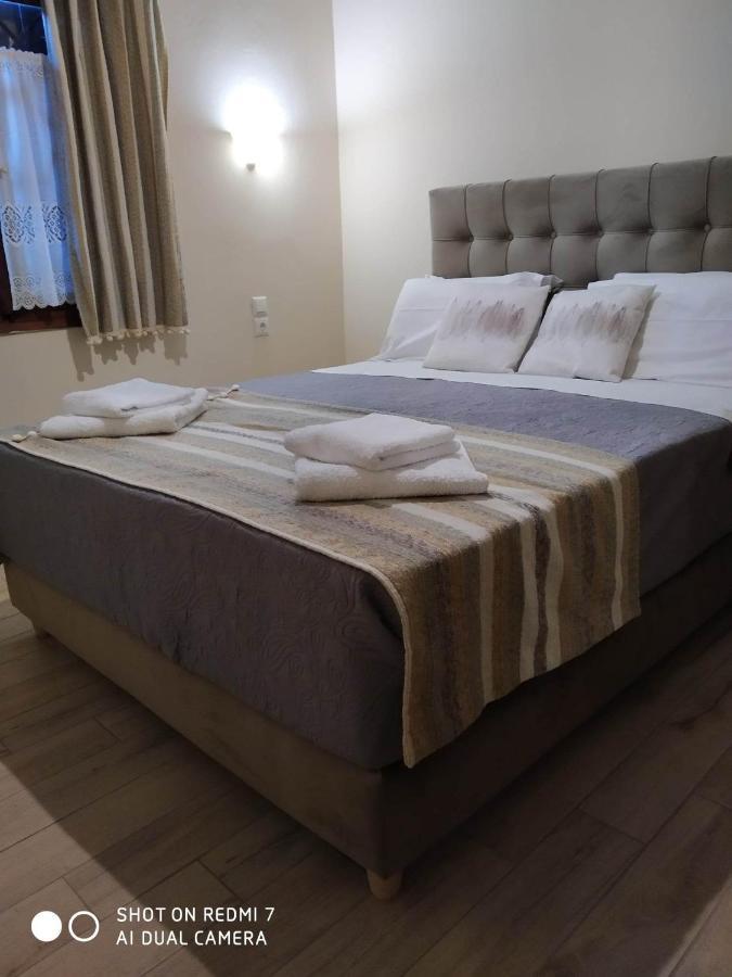 Menelaos Apartments ليفوكاسترو المظهر الخارجي الصورة