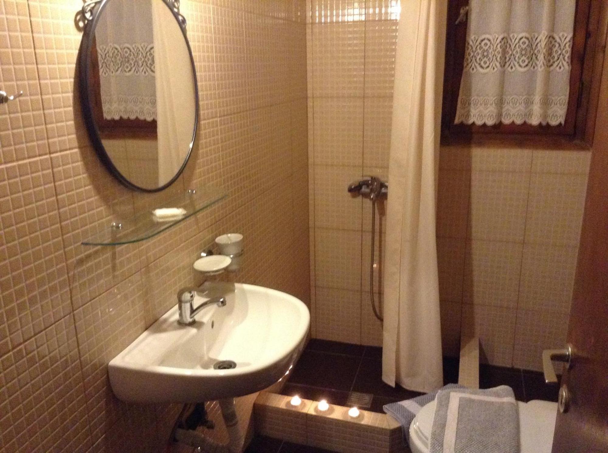 Menelaos Apartments ليفوكاسترو الغرفة الصورة