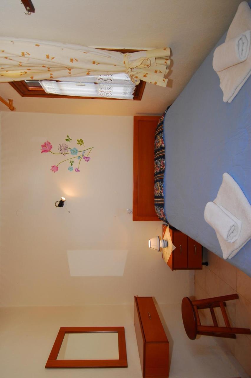 Menelaos Apartments ليفوكاسترو المظهر الخارجي الصورة